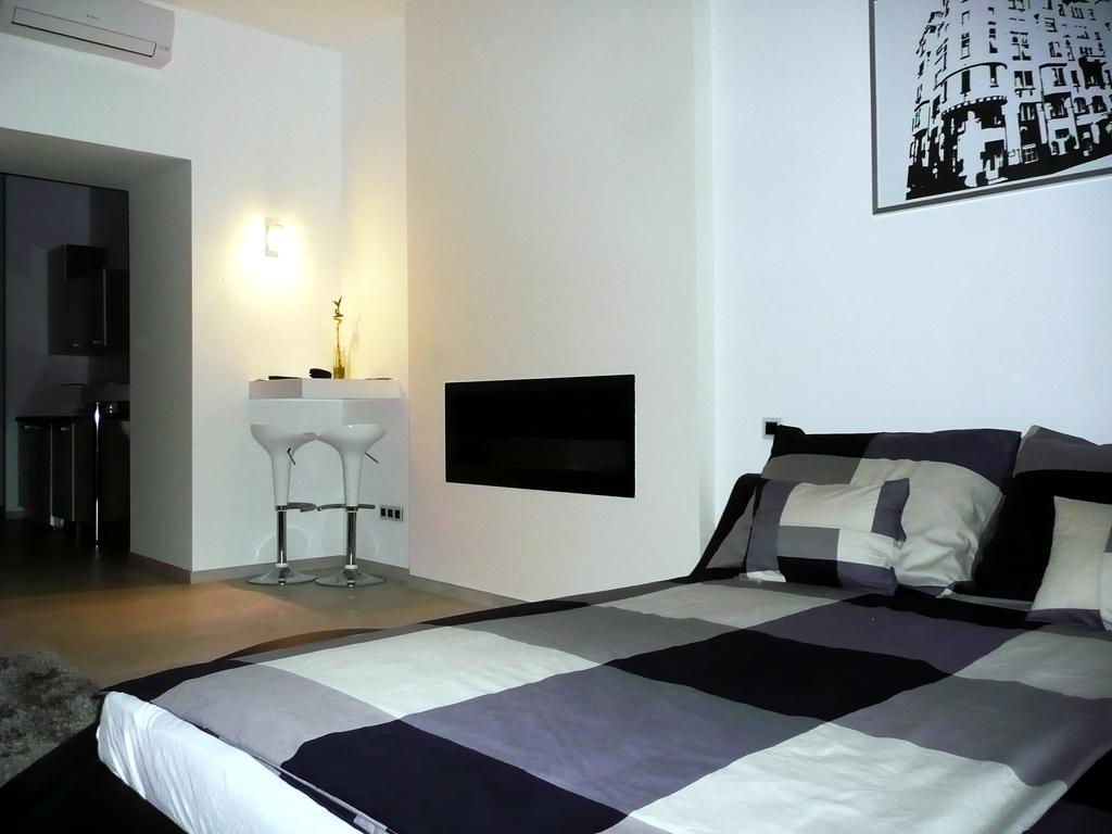 In The City Budapest Apartments Δωμάτιο φωτογραφία