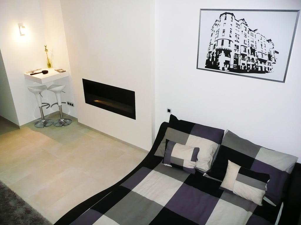 In The City Budapest Apartments Δωμάτιο φωτογραφία